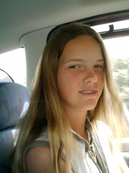 julie (on c'est trop bien éclater ce jour la un juju!!!) lol